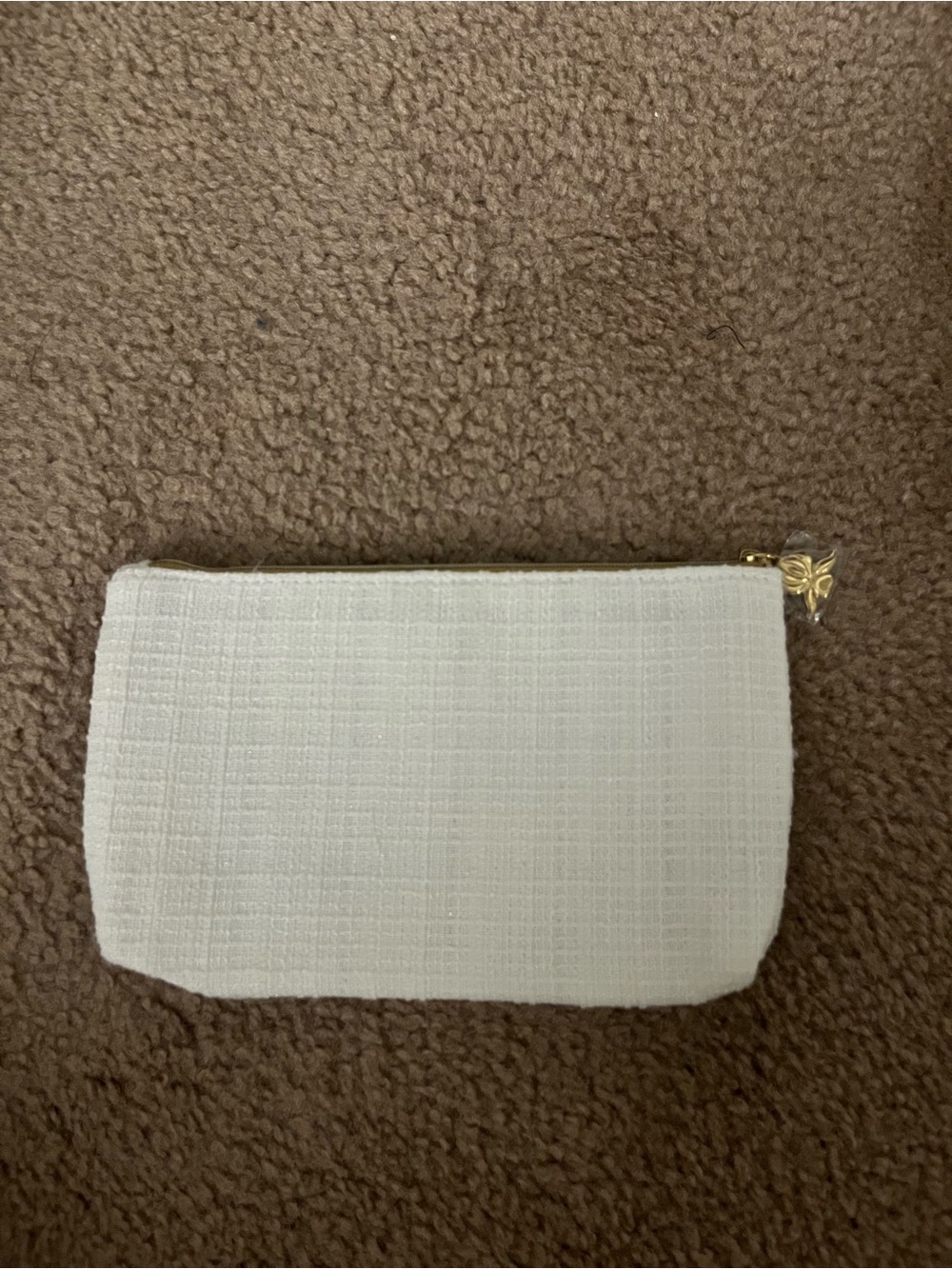 Sisley Shell Pouch - Picture 2 of 4